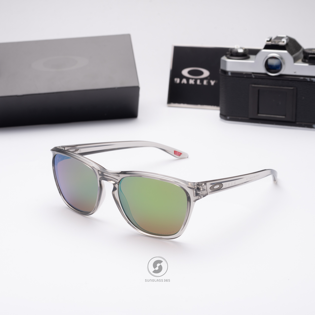 OAKLEY MANORBURN OO9479-18 Grey Ink