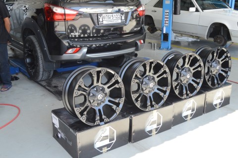 ล้อแท้ FUEL VAPOR ขอบ20 ออฟโรด ราคาพิเศษ