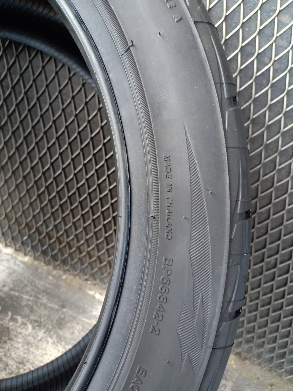 BRIDGESTONE RE003 245/40-18 ปี19 ราคาถูก