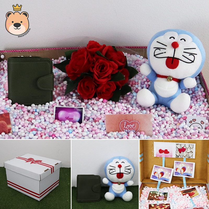 เซ็ตเซอร์ไพรส์ เม็ดโฟม {ของขวัญวาเลนไทน์,ของขวัญให้แฟน } ตุ๊กตาโดเรม่อน7 นิ้ว (แลบลิ้น ) +กระเป๋าเลือกแบบได้ +ตกแต่ง+โฟม+ดอกไม้+กล่องของขวัญเปิดฝา