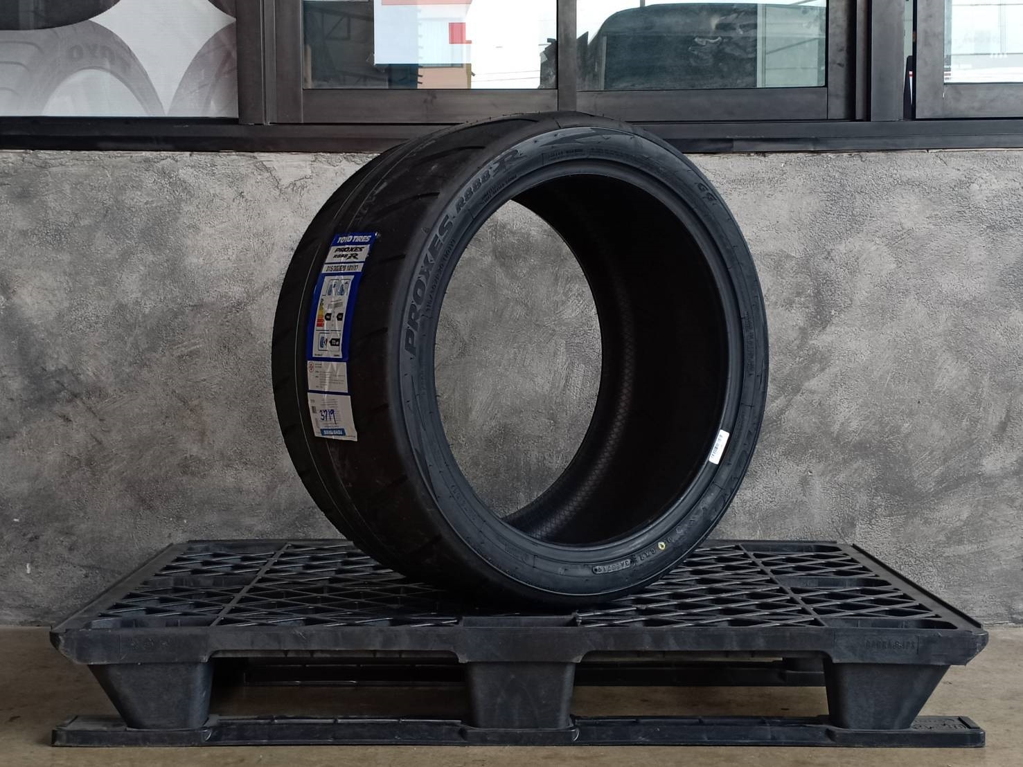 TOYO PROXES R888R 315/30ZR20