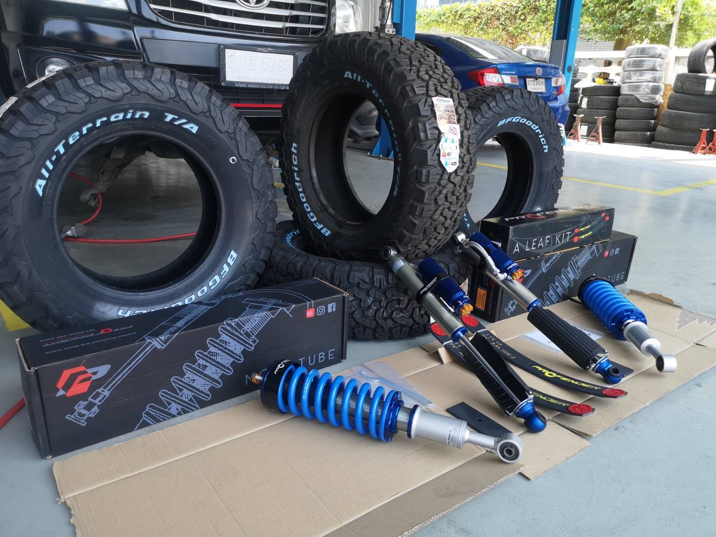 ยาง BF GOODRICH KO2 และโช้ค Prodender ขนาดยาง 265/70R17 u.s.a