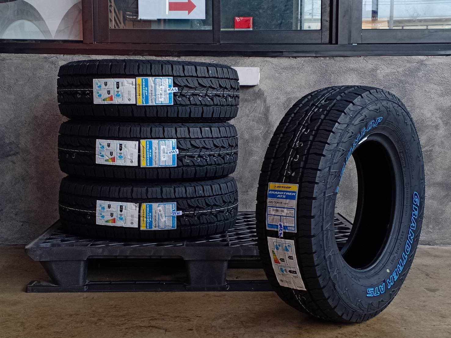 DUNLOP GRANDTREK AT5 225/70R15 ปี20