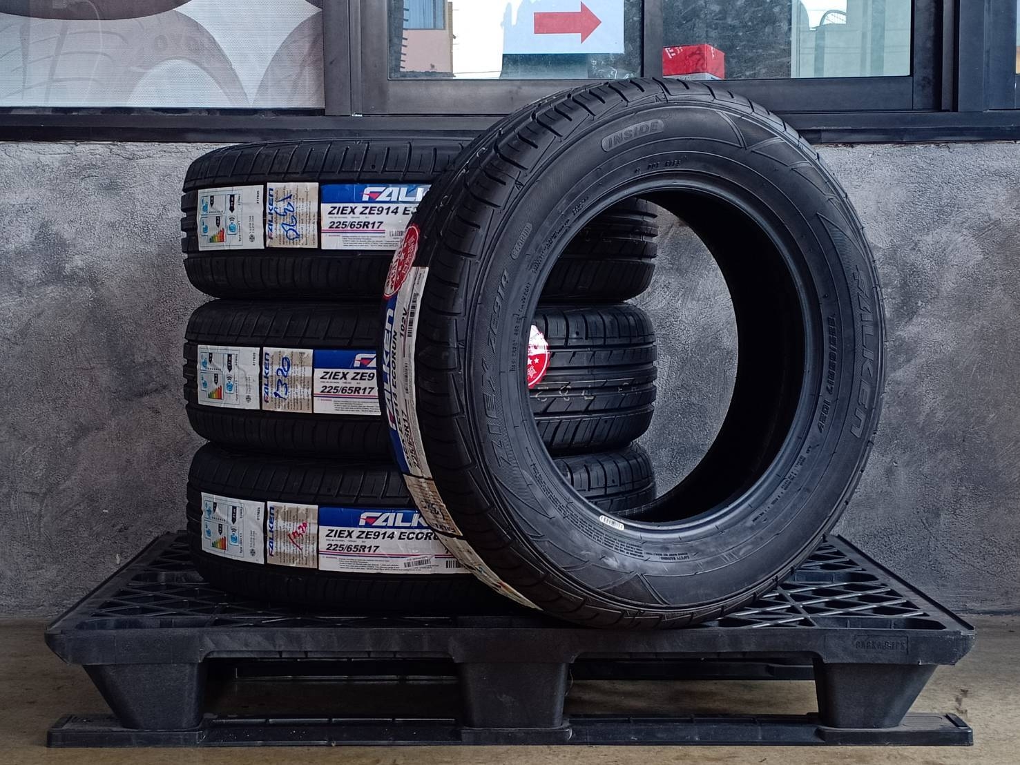 FALKEN 225/65R17 ZIEX ZE914 ECORUN 102V MADE IN THAILAND