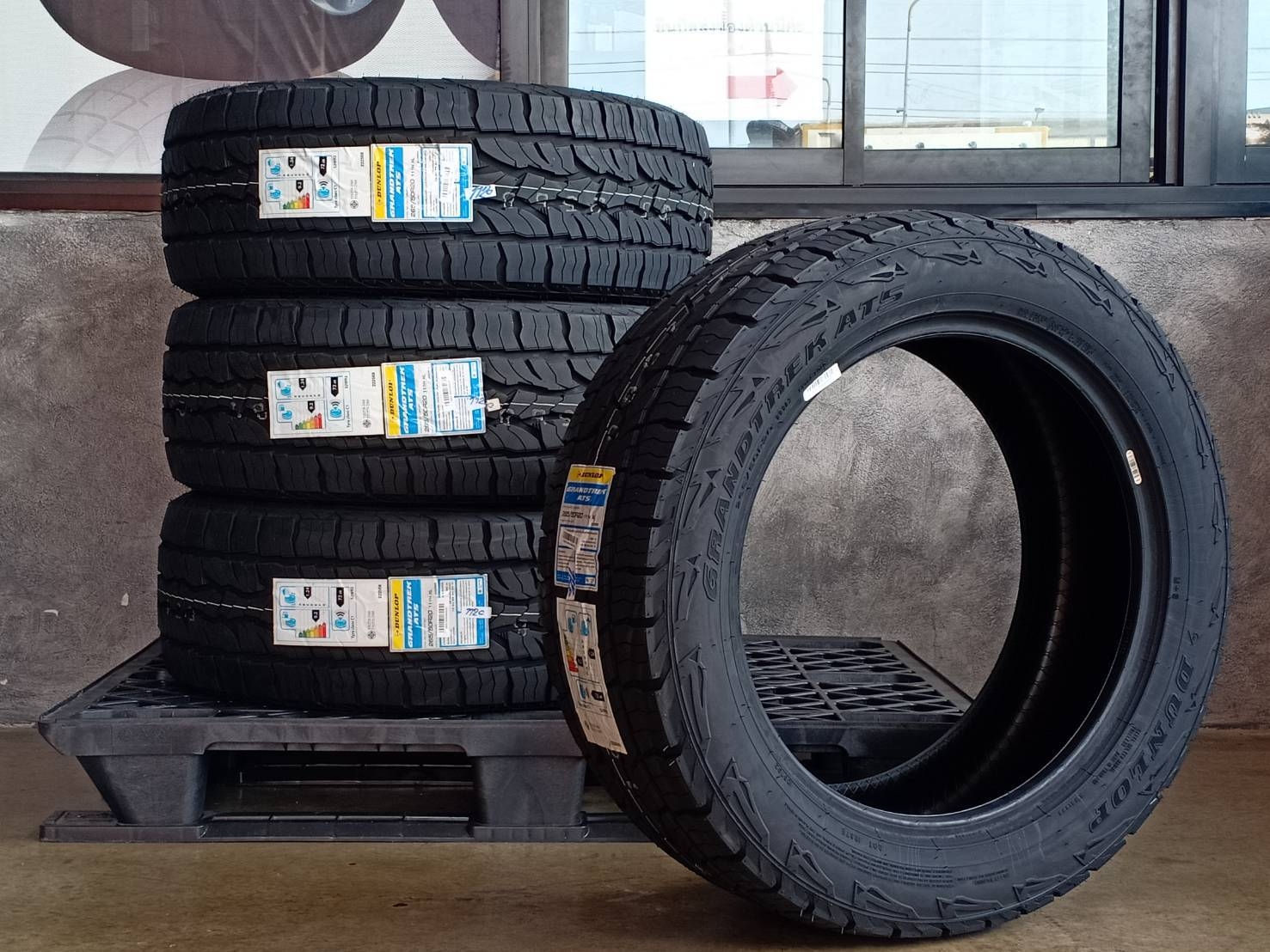 DUNLOP 265/50R20 GRANDTREK AT5 111H XL MADE IN THAILAND