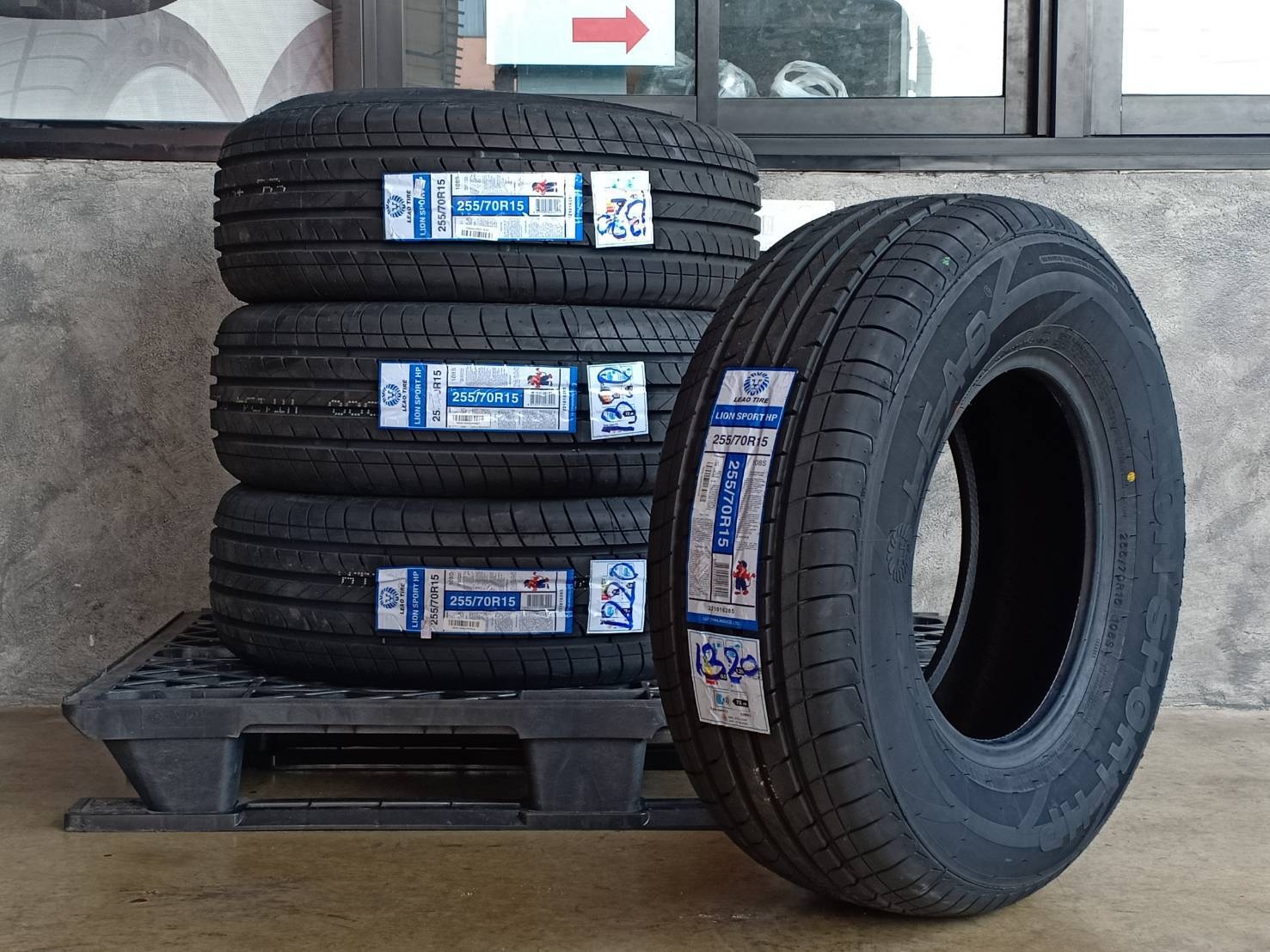 LEAO TIRE 255/70R15 LION SPORT HP 108S MADE IN THAILAND