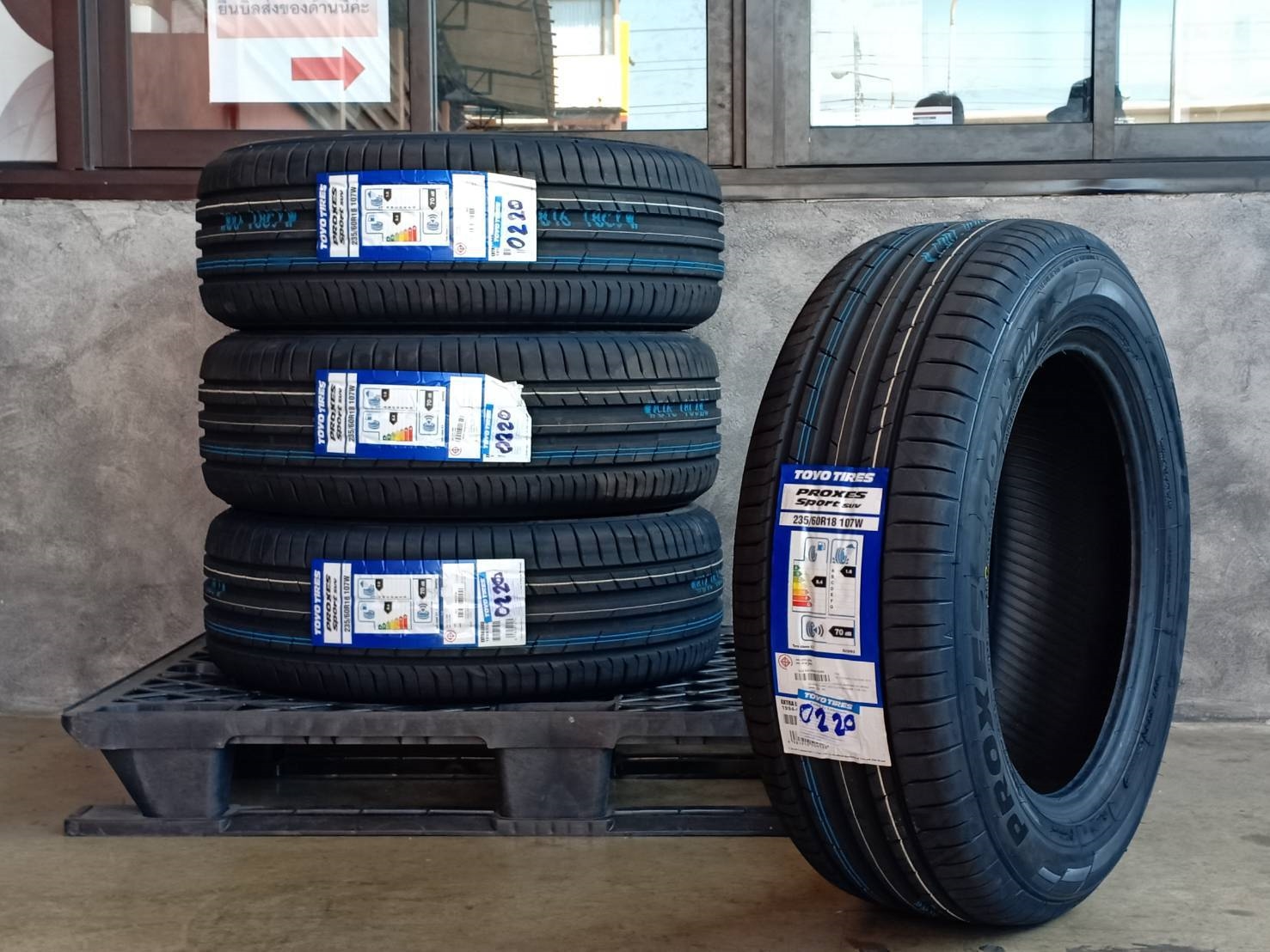 TOYO 235/60R18 PROXES SPORT SUV 107W MADE IN JAPAN