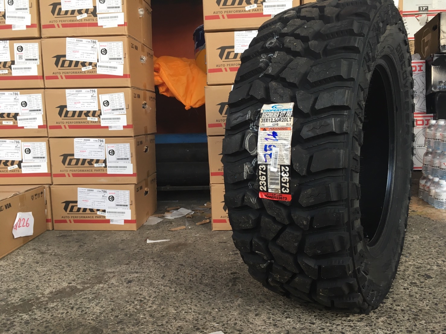 COOPER STT PRO 295/65-20 เส้น 11800 ปกติ 14800 ปี17