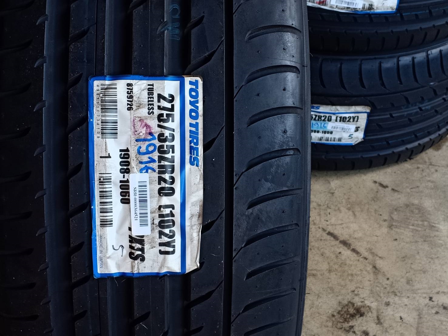 ยางใหม่ TOYO T1SPORT 275/35-20 เส้น 3900 ปกติ 12000