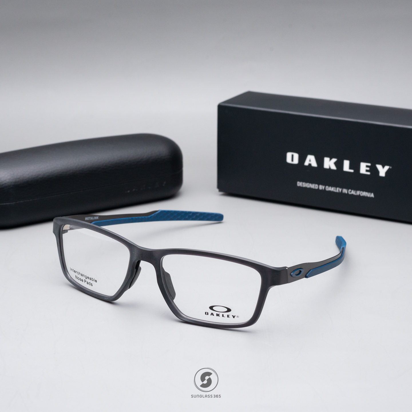 Oakley Metalink OX8153-07 Satin Grey Smoke