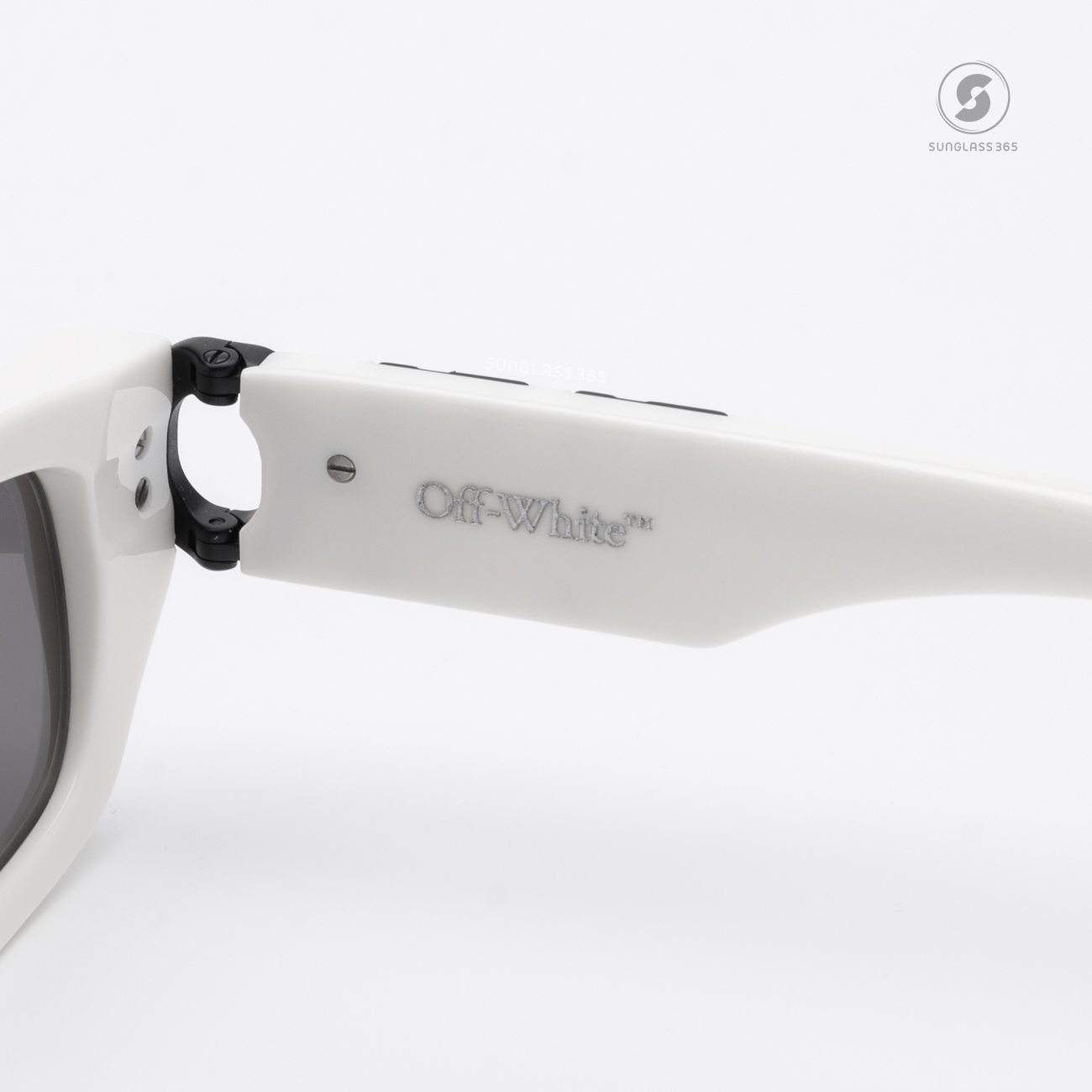 แว่นกันแดด Off-White OERI124 0107