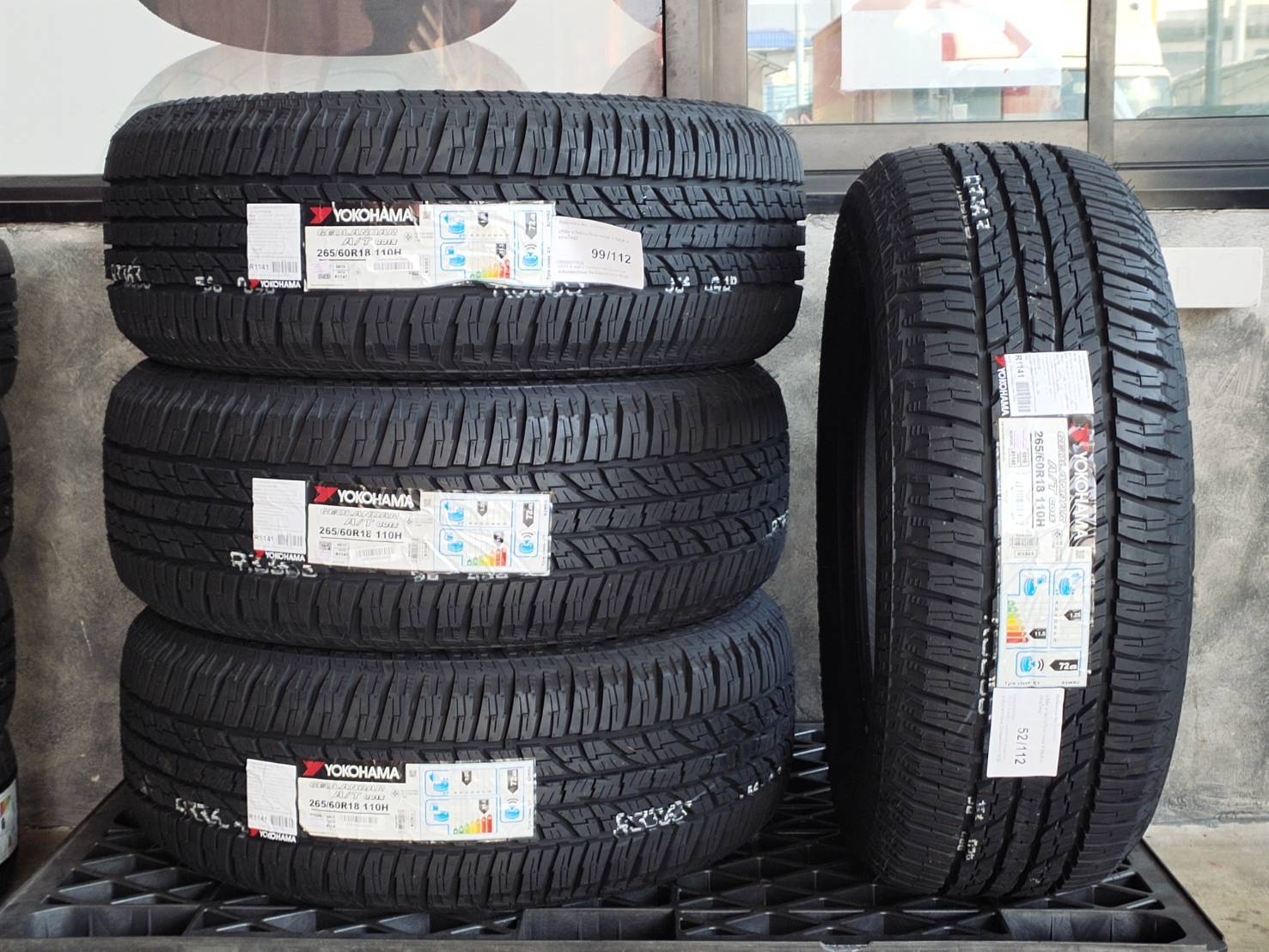 YOKOHAMA 265/60R18 110H G015