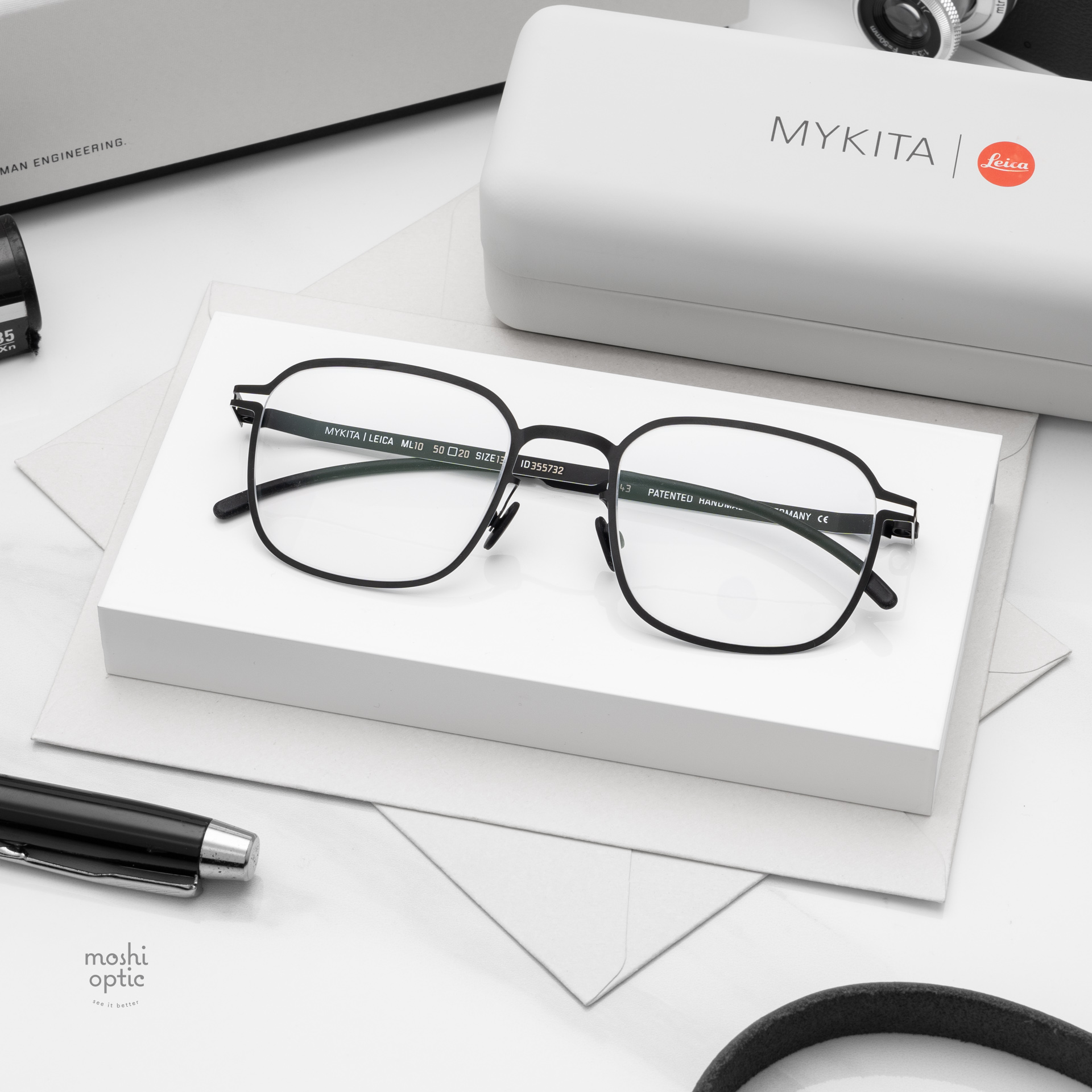 แว่นสายตา MYKITA LEICA ML10 C543 Black White Edges