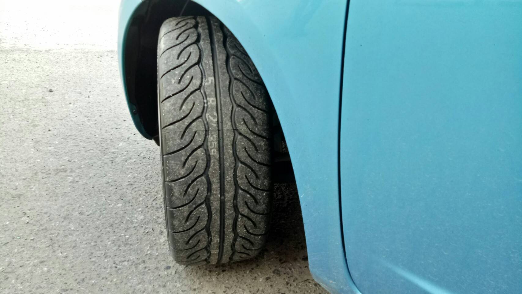 YOKOHAMA ADVAN AD08R 195/50-15 ราคาลดพิเศษ