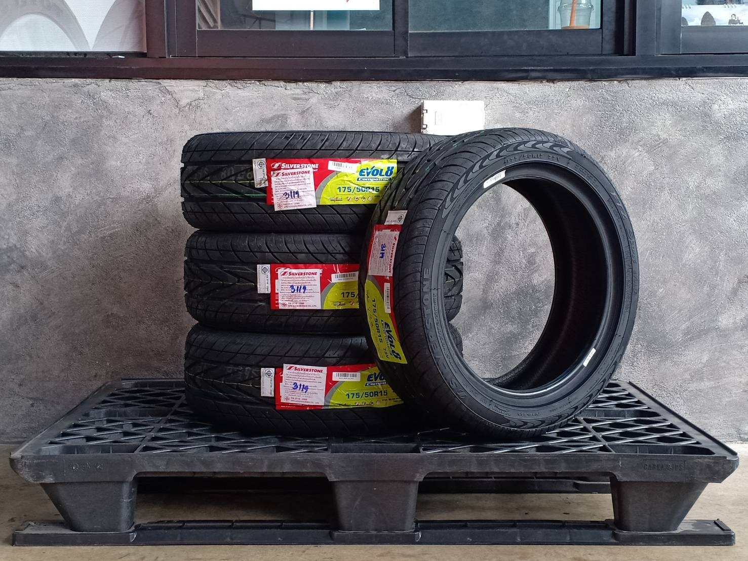 SILVERSTONE 175/50R15 EVO L8 75V MADE IN MALAYSIA