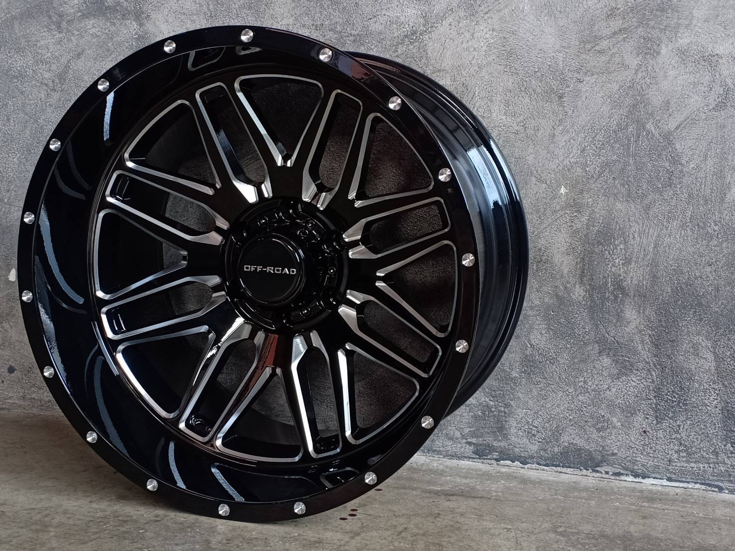 MT231 20X12 6X139.7 -44 106.1 GLASS BLACK MILL