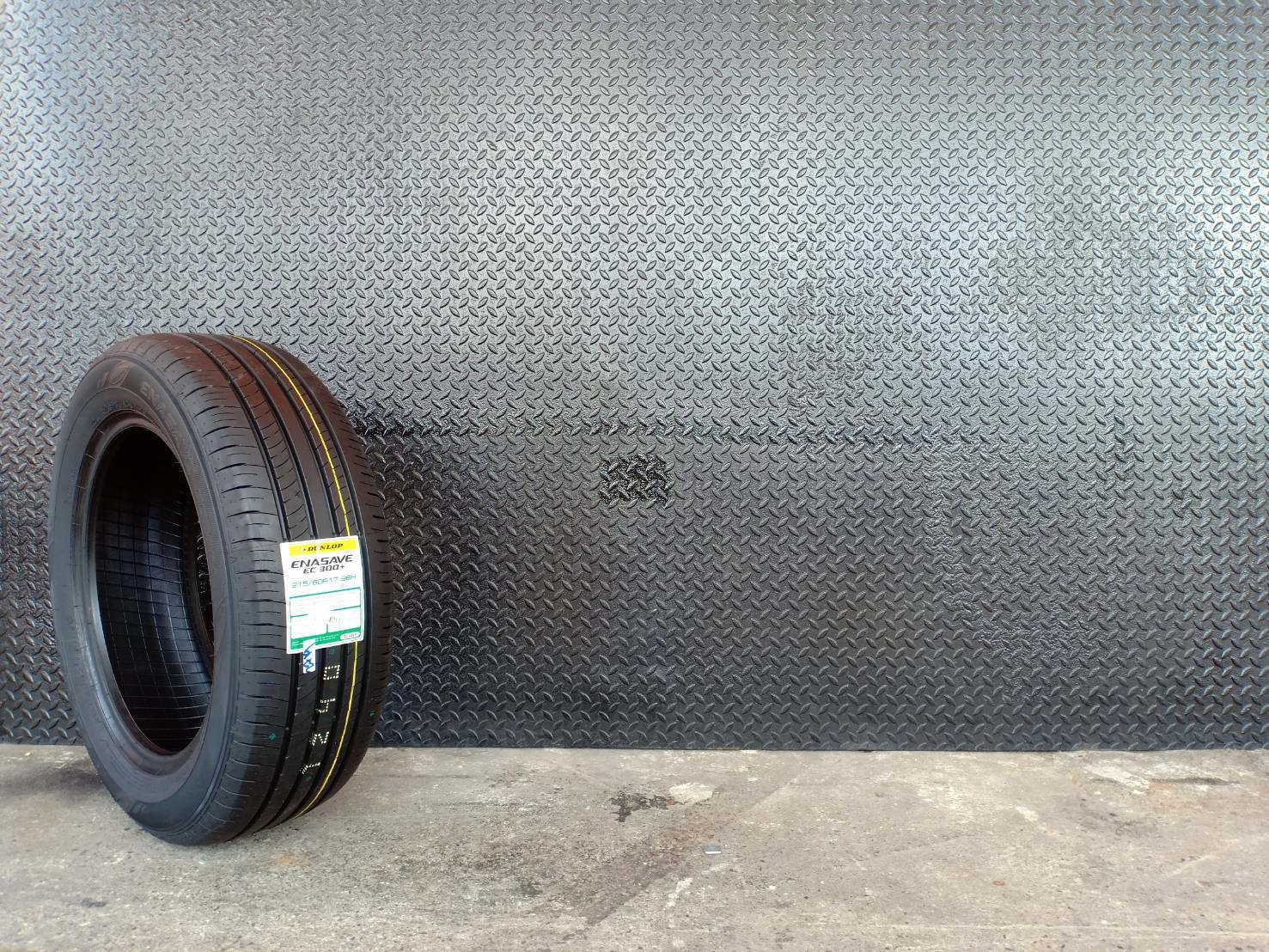 ยาง DUNLOP ENASAVE EC 300+ 215/60-17 ราคาถูก