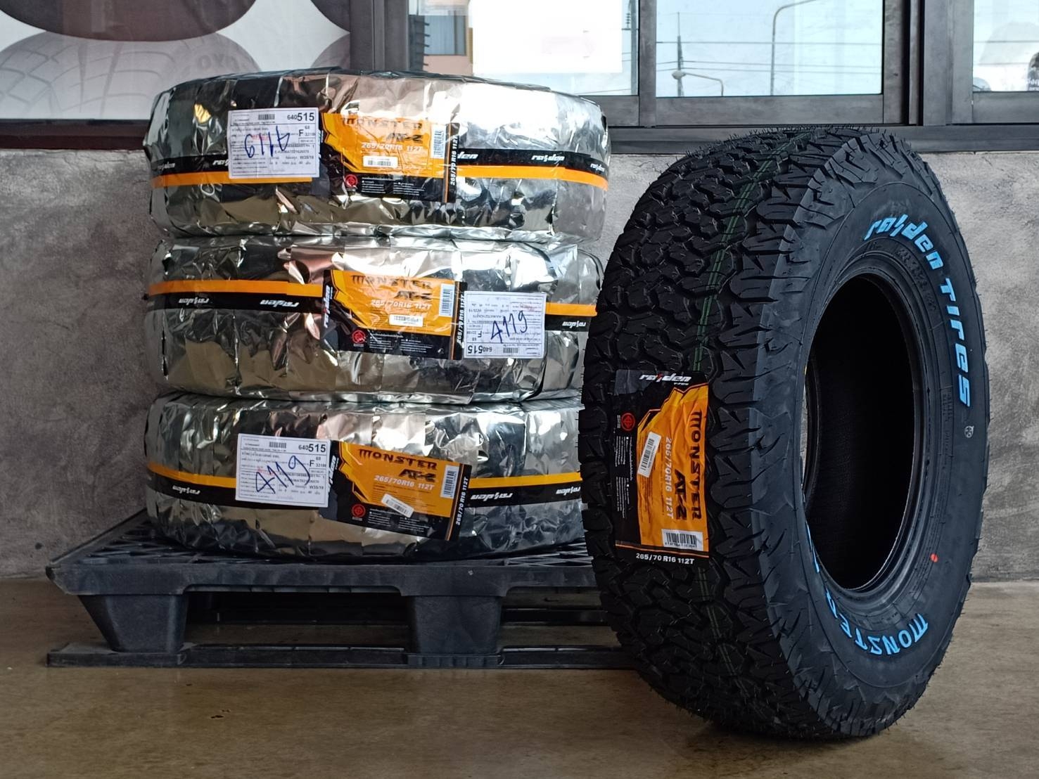 RAIDEN 265/70R16 MONSTER AT-2ต้องการส่วนลดราคาพิเศษ กรุณาสอบถาม