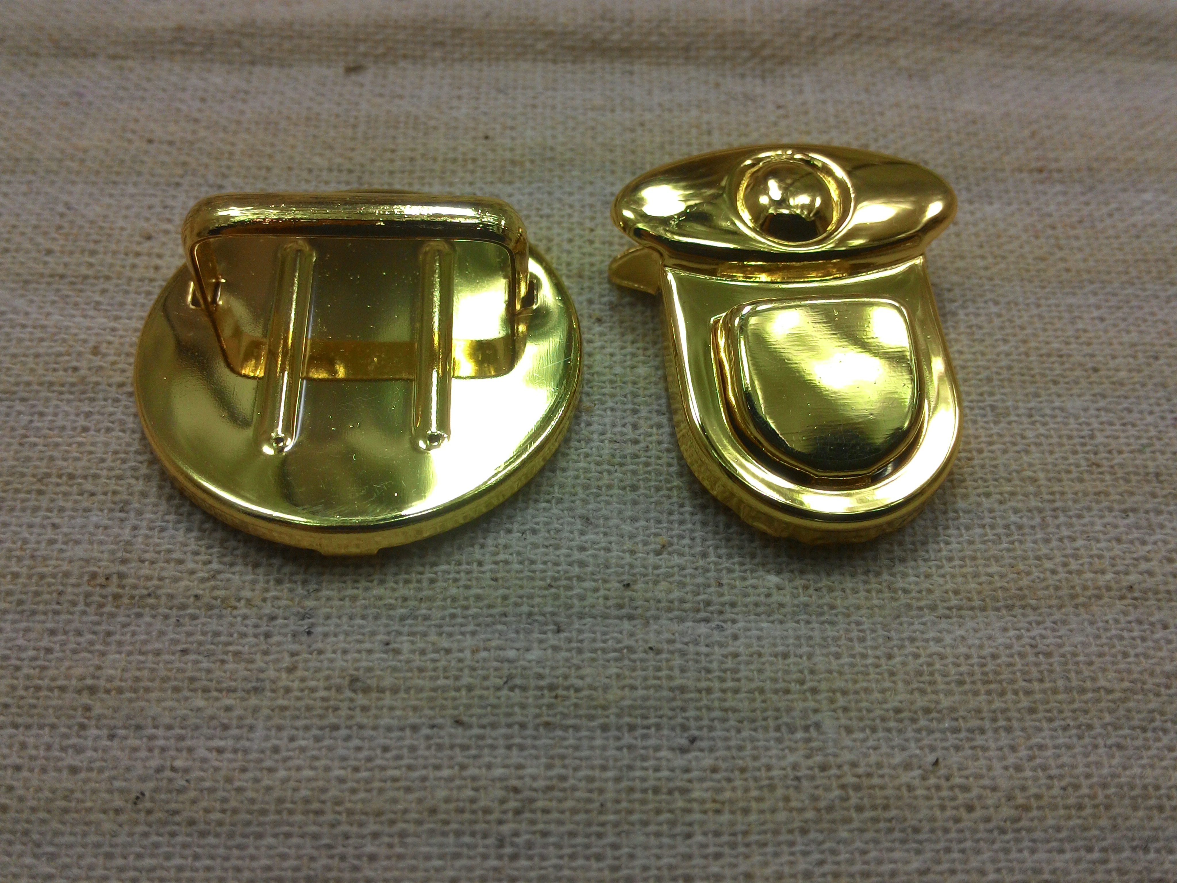 หน้ากระเป๋ากลม ทอง