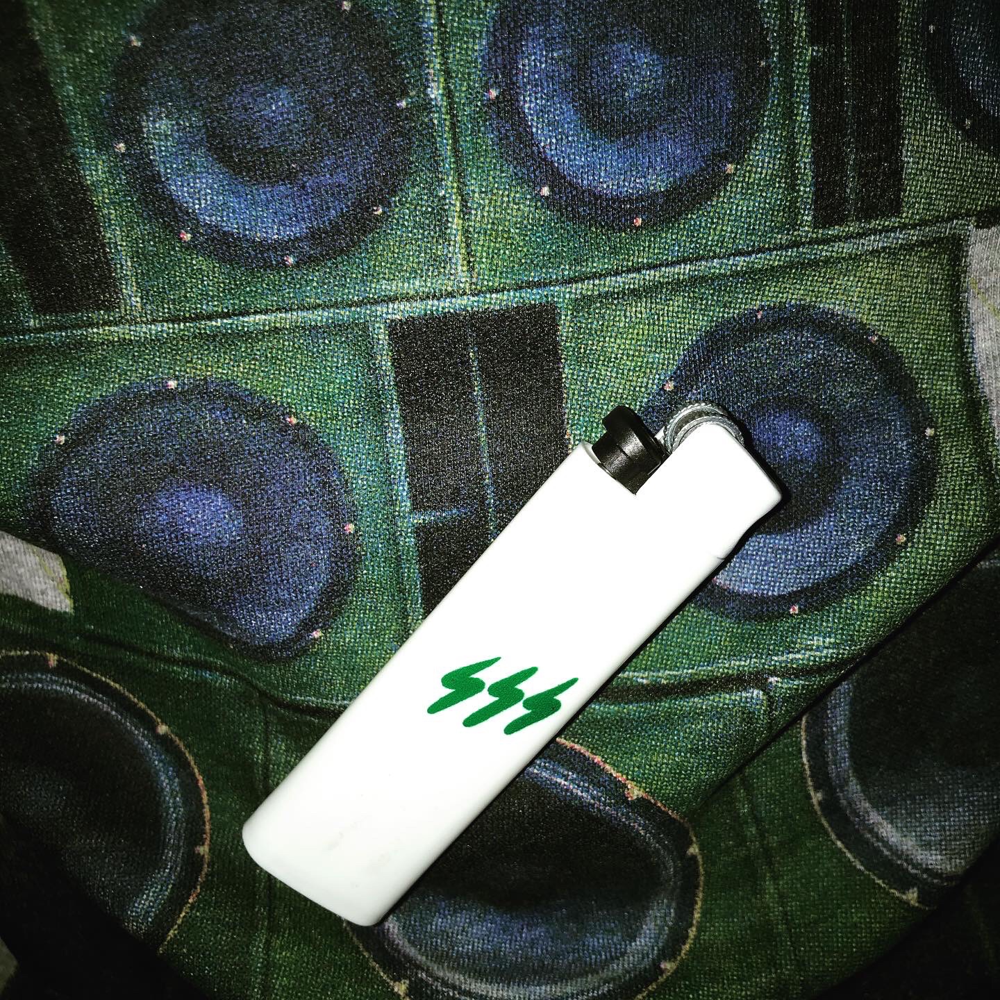 SSS'S LIGHTER!