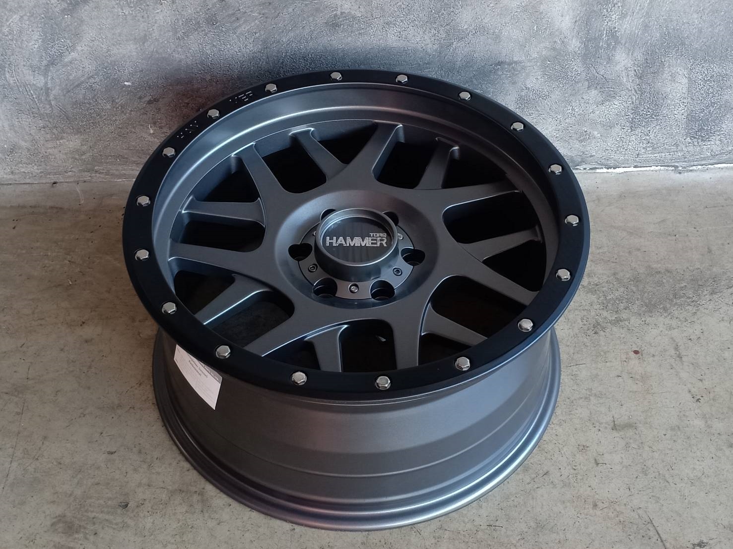 ล้อแม็กซ์ HM-3 TORQ ขอบ20นิ้ ลดราคาพิเศษ
