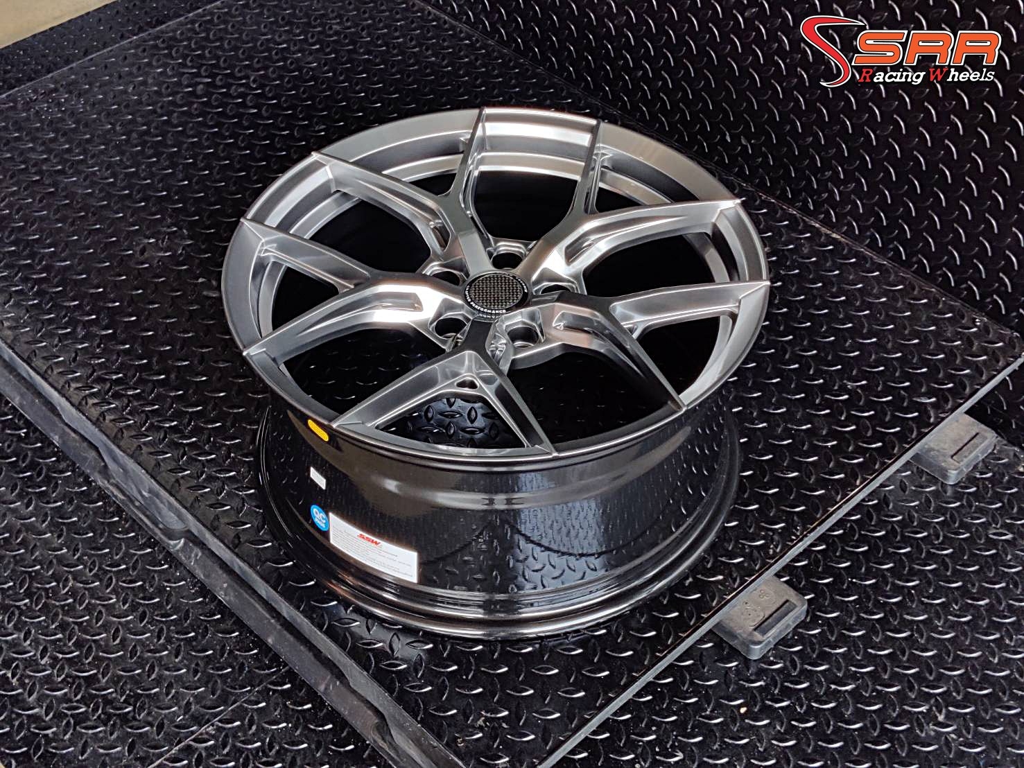 SSW385 18X8.5 5X114.3 38 HB (ไฮเปอร์แบล็ก)