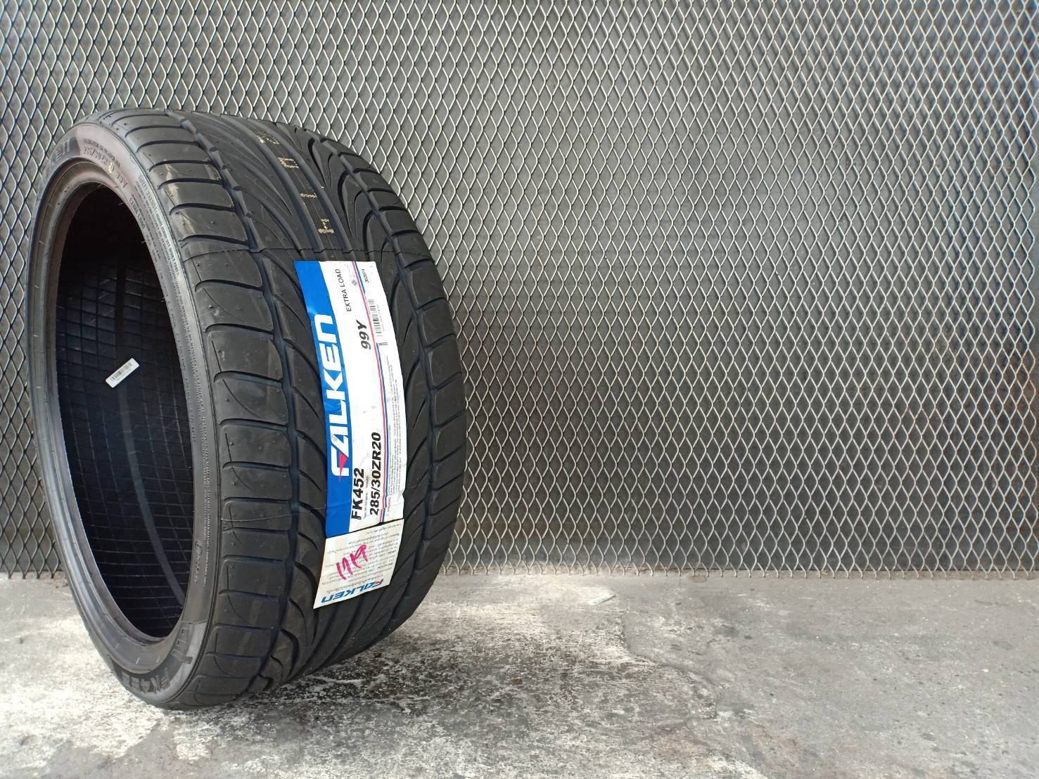 FALKEN FK452 285/30-20 ปี19 มาใหม่
