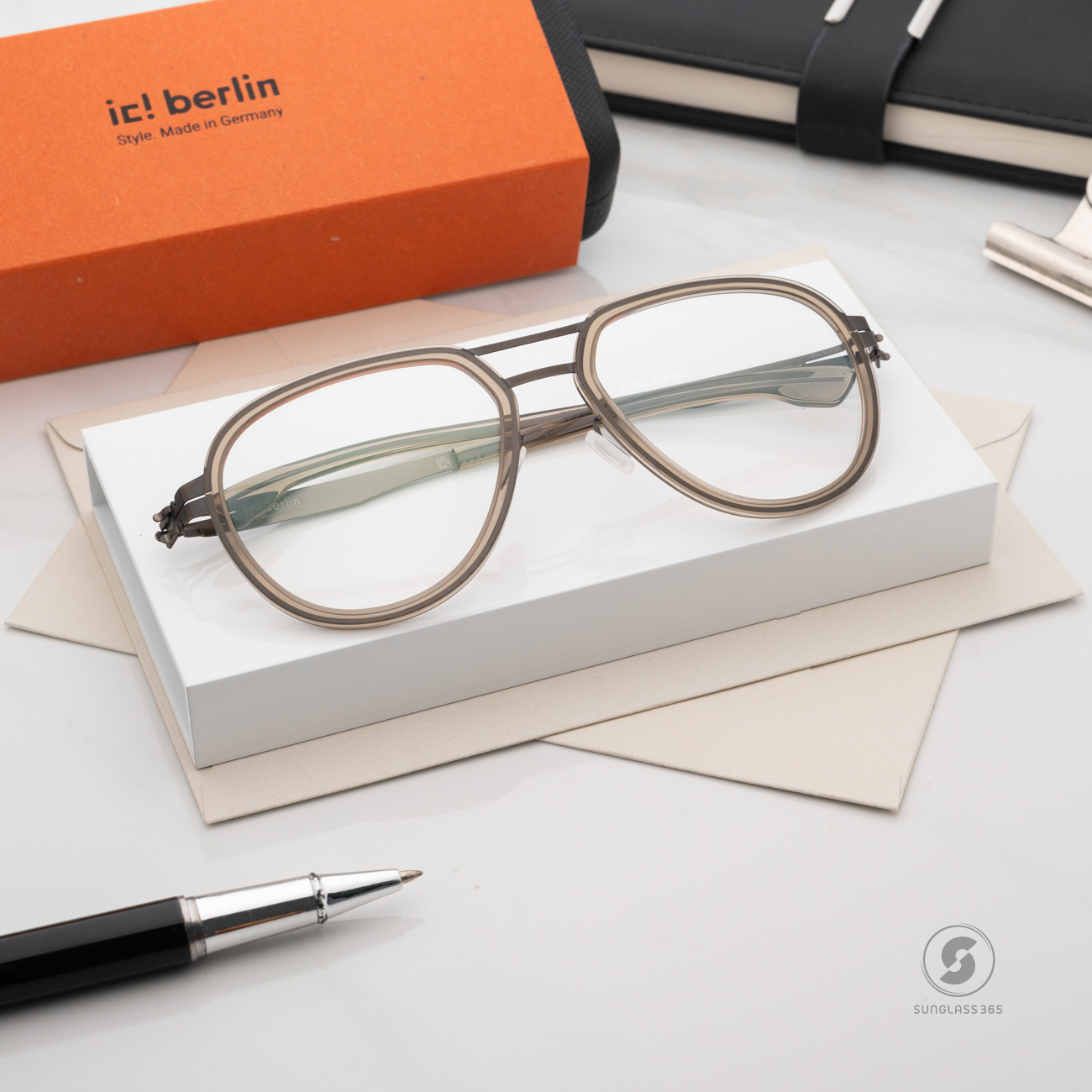 กรอบแว่น IC BERLIN Elliot Dune HD Graphite