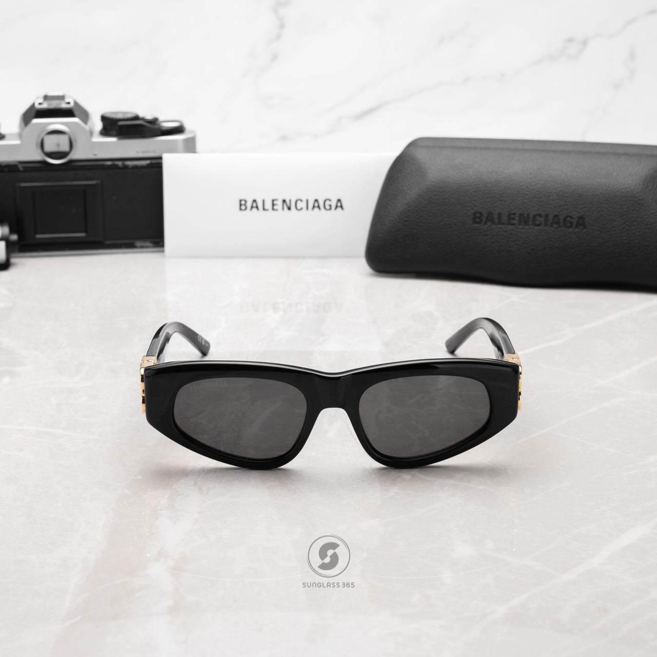 แว่นกันแดด Balenciaga Dynasty D-Frame BB0095S 001