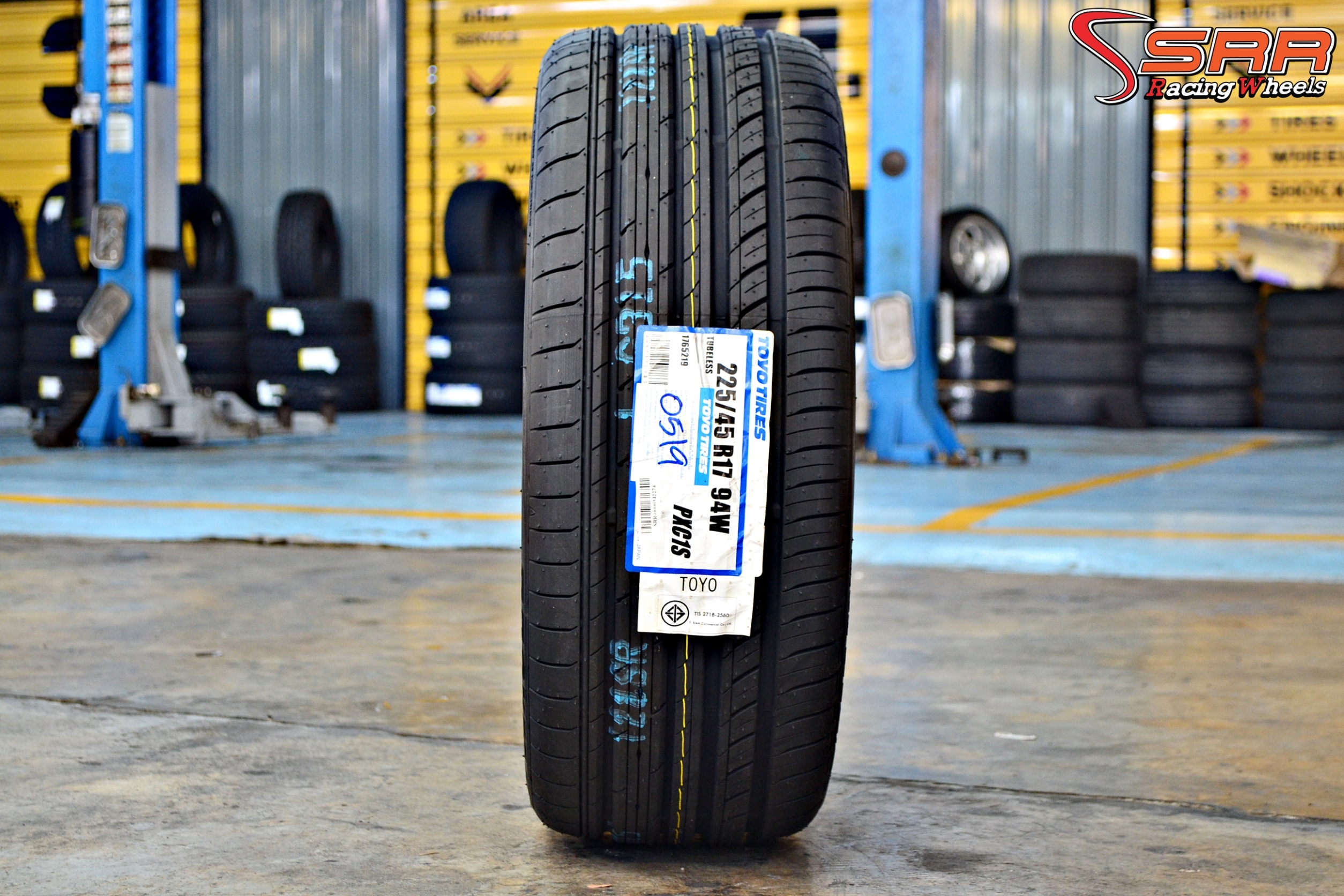 TOYO C1S 225-45-17 ปี19