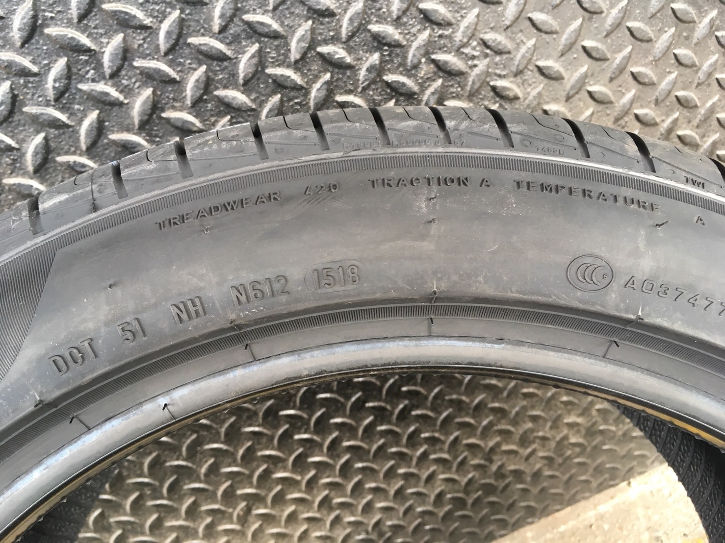 PIRELLI Cinturato P1 215-50-17 เส้น 6500 ปี18 ซื้อ2แถม2 ตัวใหม่ล่าสุด