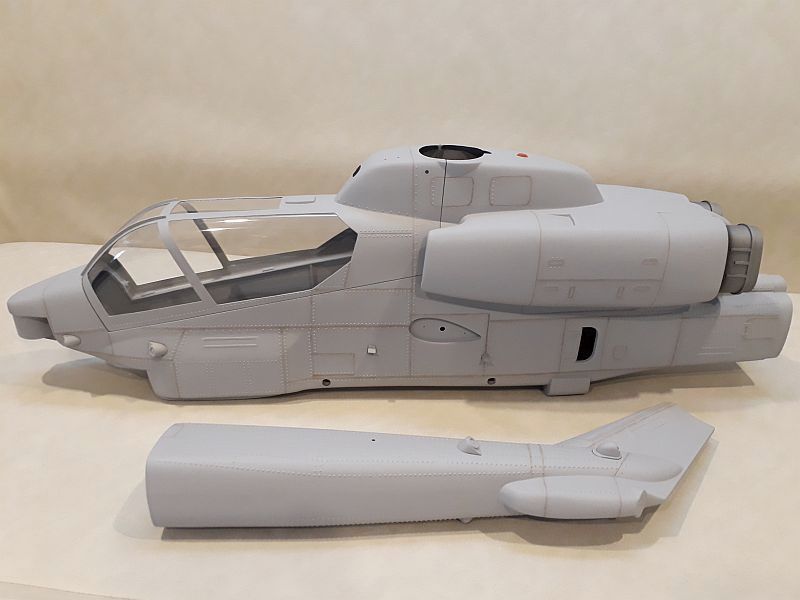 Super Scale 700 - AH1 Cobra Gray Marines ARF