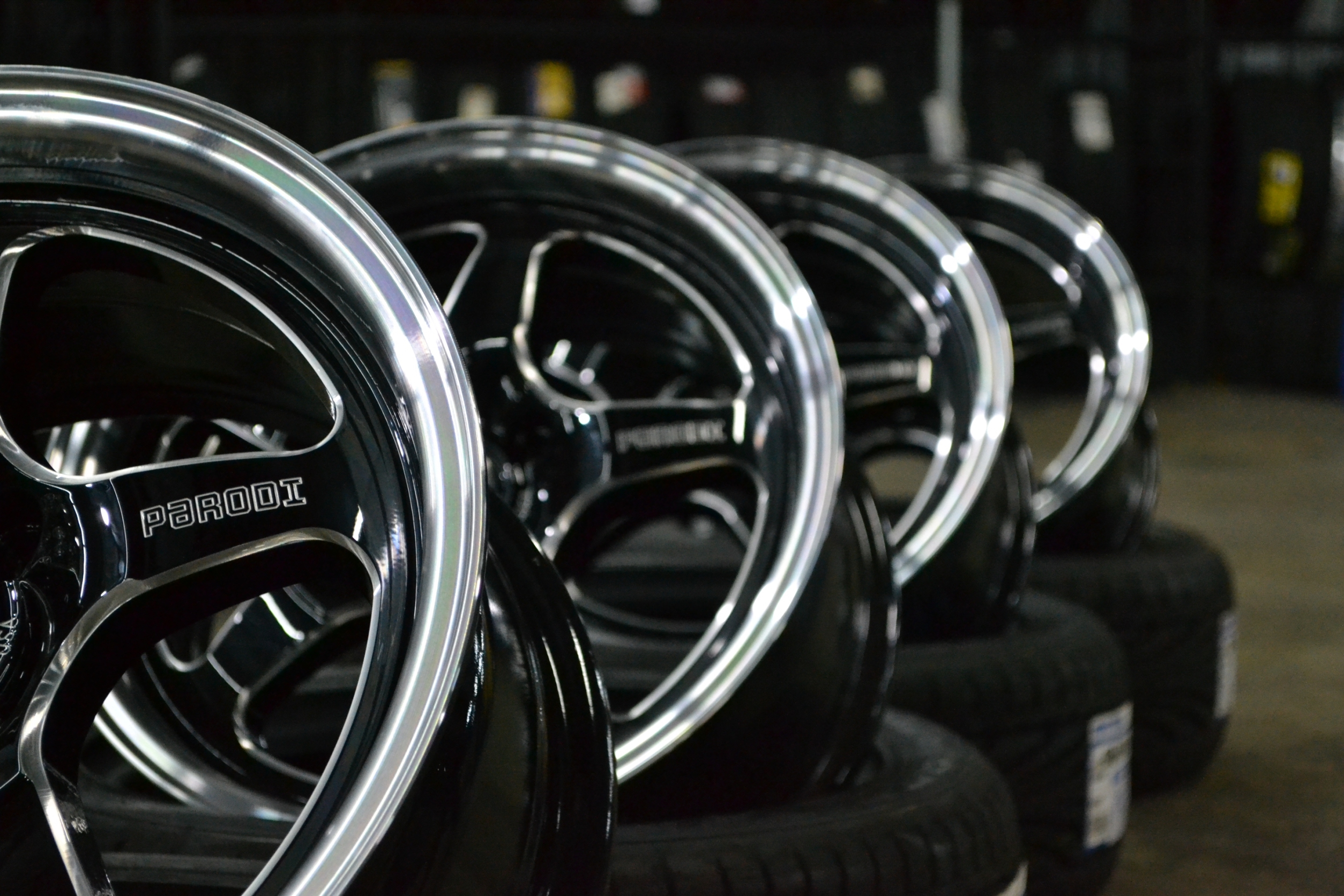 PARODI RS-02 ขอบ15 พร้อมยาง TOYO T1R ชุด 17980 ปกติ 29500