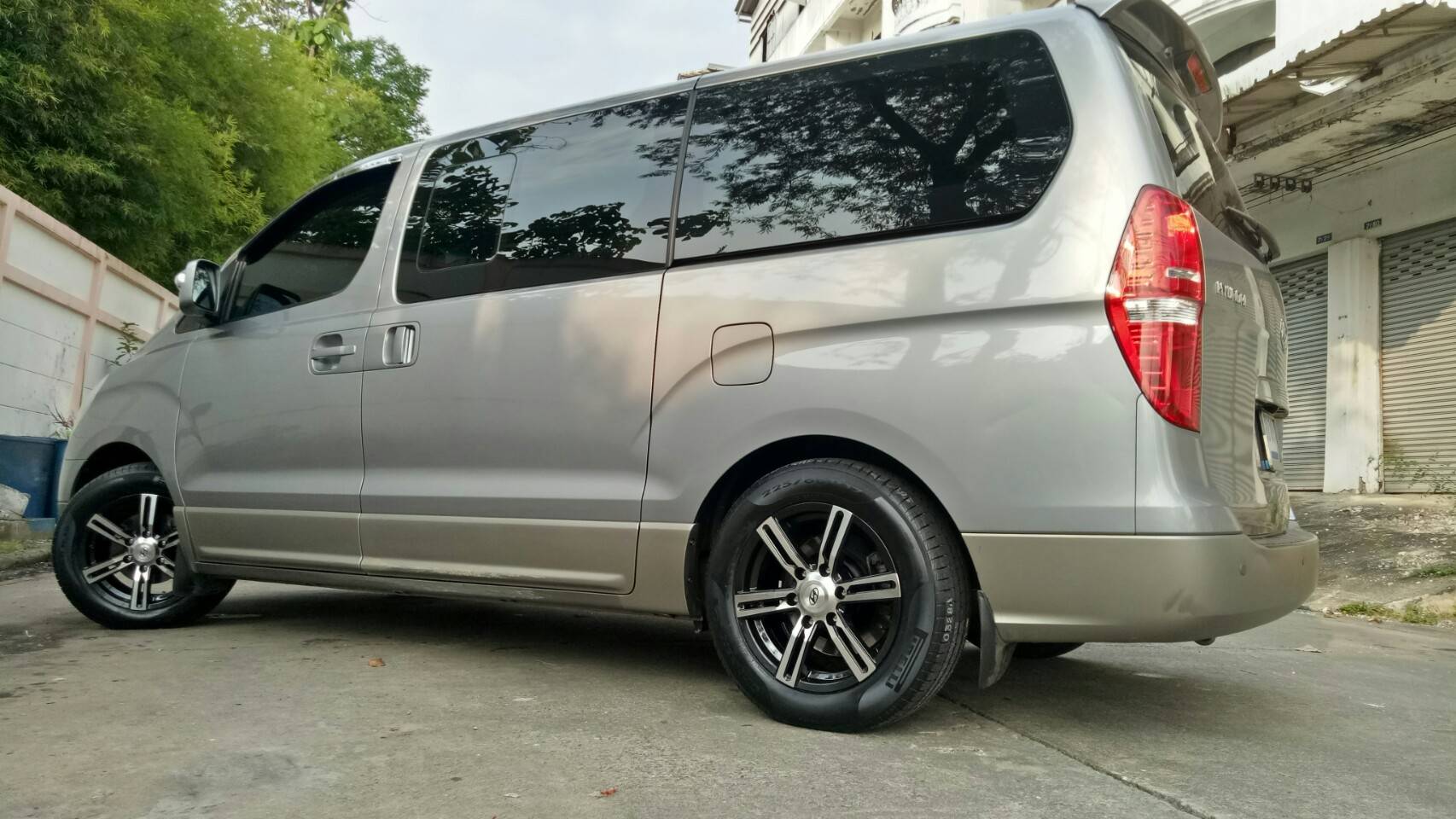 ล้อใหม่ สำหรับ HYUNDAI ล้อใหม่ H1ขอบ17