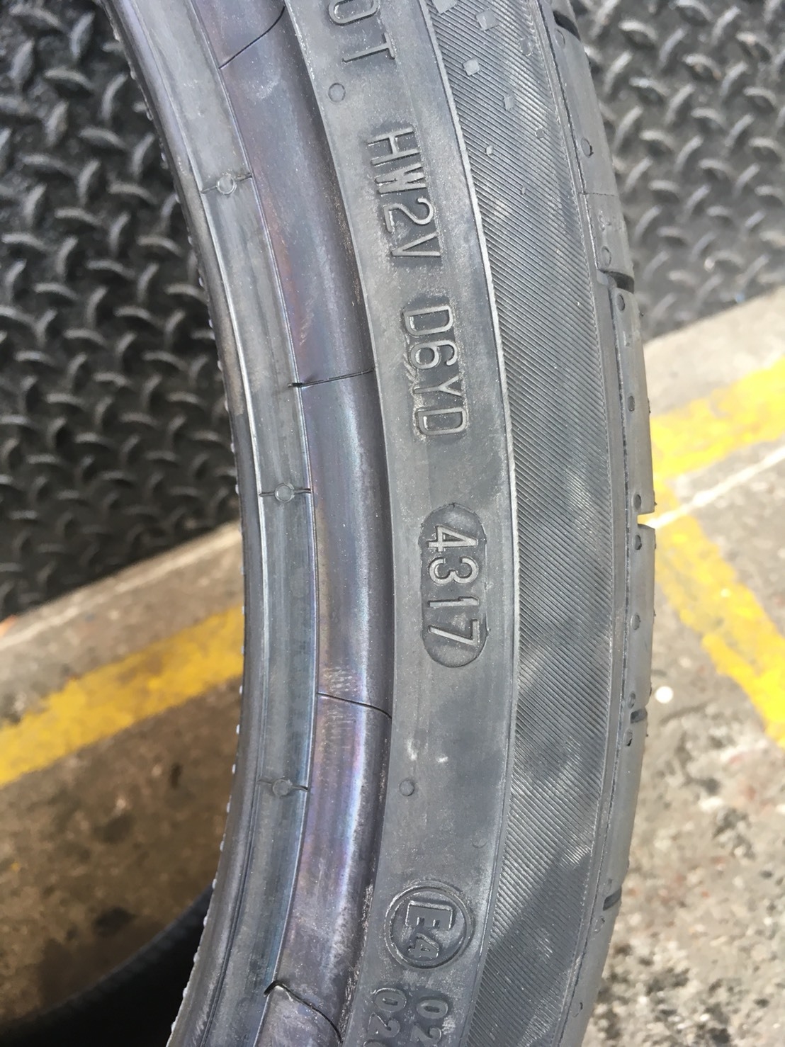 CONTINENTAL CONTACT6 CSC6 235-35-19 เส้น 8500 ปกติ 14000