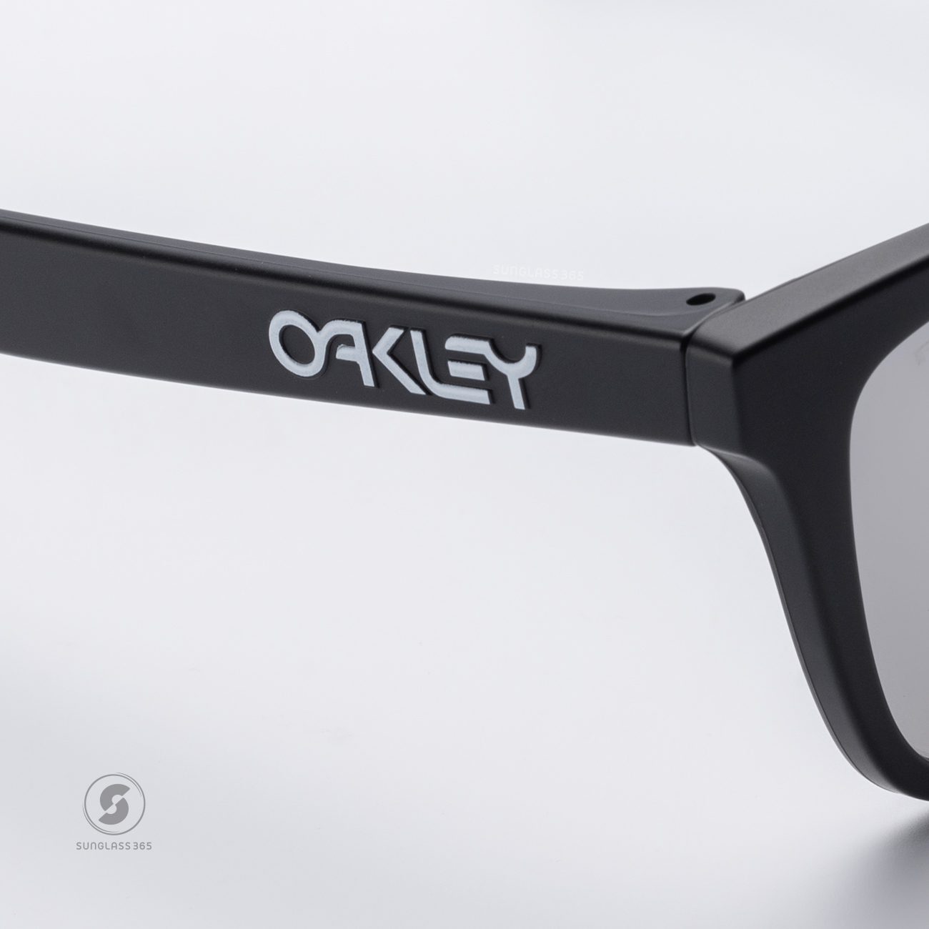 Oakley Frogskins OO9245-E3 Matte Black Prizm Slate