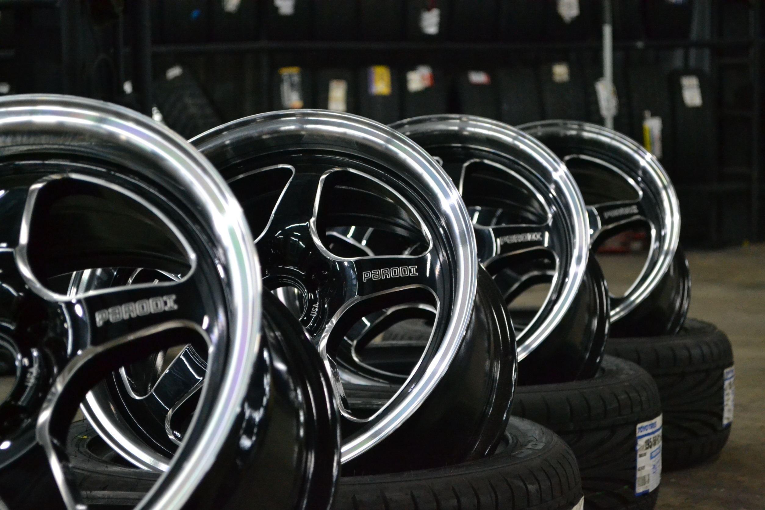 PARODI RS-02 ขอบ15 พร้อมยาง TOYO T1R ชุด 17980 ปกติ 29500