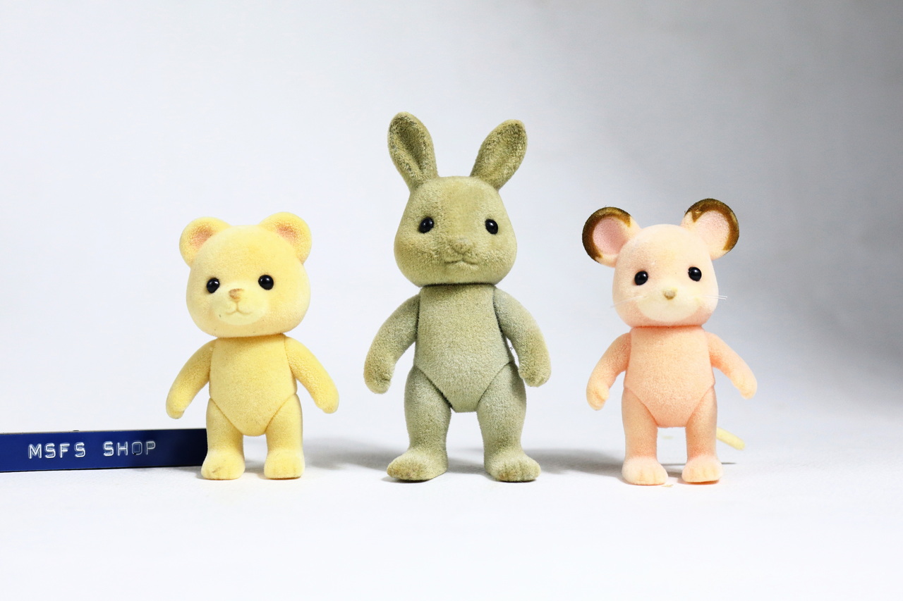 [มือสอง] Sylvanian Families ชุด ตุ๊กตาหมี หนู กระต่าย 3 ตัว ซิลวาเนียน แฟมิลี่