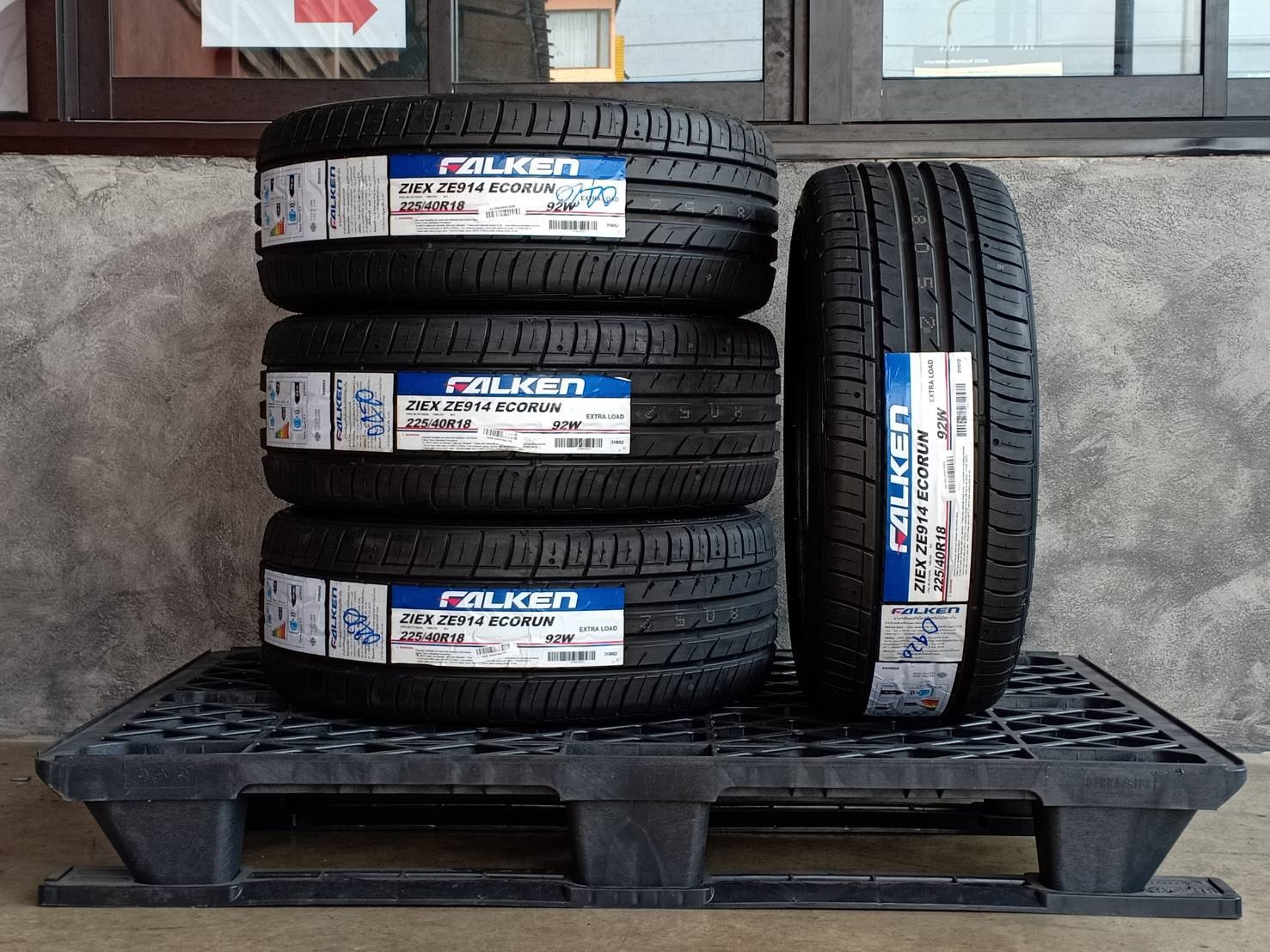 FALKEN 225/40R18 ZIEX ZE914 ECORUN 92W MADE IN THAILAND