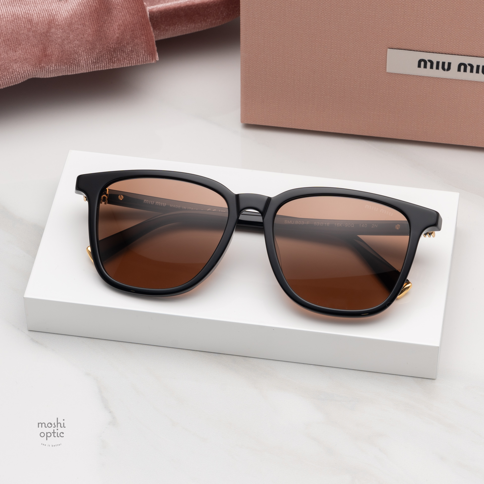 แว่นกันแดด Miu Miu MUB03SF 16K90Q