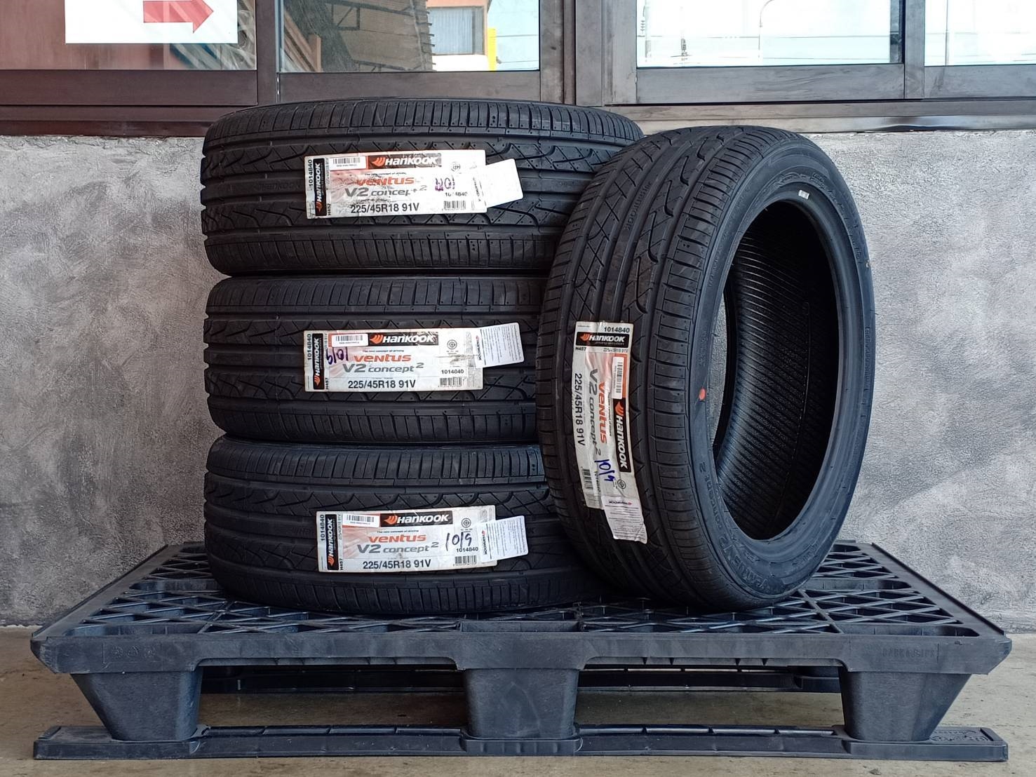 HANKOOK 225/45R18 VENTUS V2 CONCEPT2 91V MADE IN KOREA