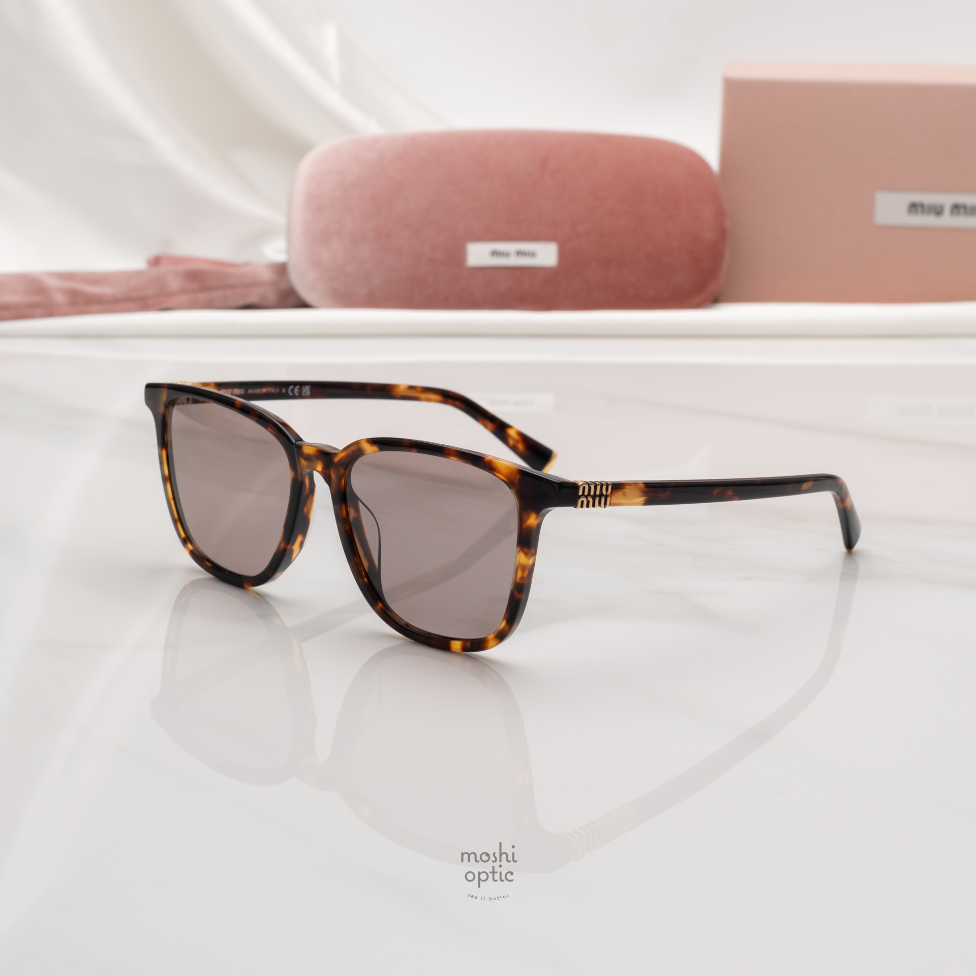 แว่นกันแดด Miu Miu MUB03SF 14L20I