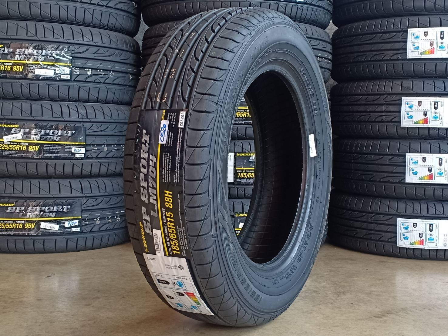 ยางใหม่ปี20 DUNLOP LM704 185/65-15 ราคาพิเศษ