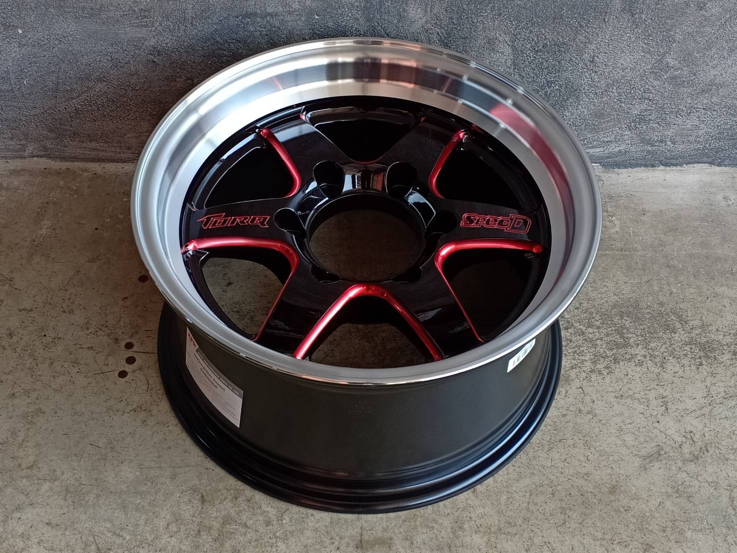 D1S 15X7.5 6H139.7 ต้องการส่วนลดราคาพิเศษ กรุณาสอบถาม