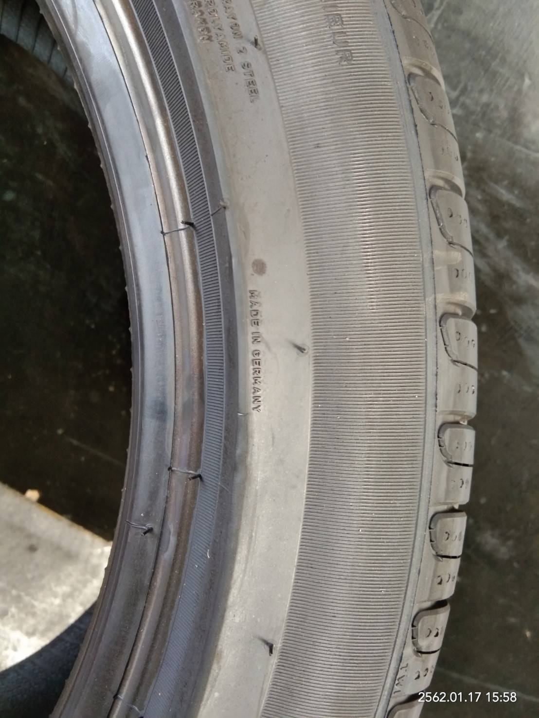PIRELLI CINTURATO P7 275/40-18 เส้น 15800 บาท ( runflat) ปี18
