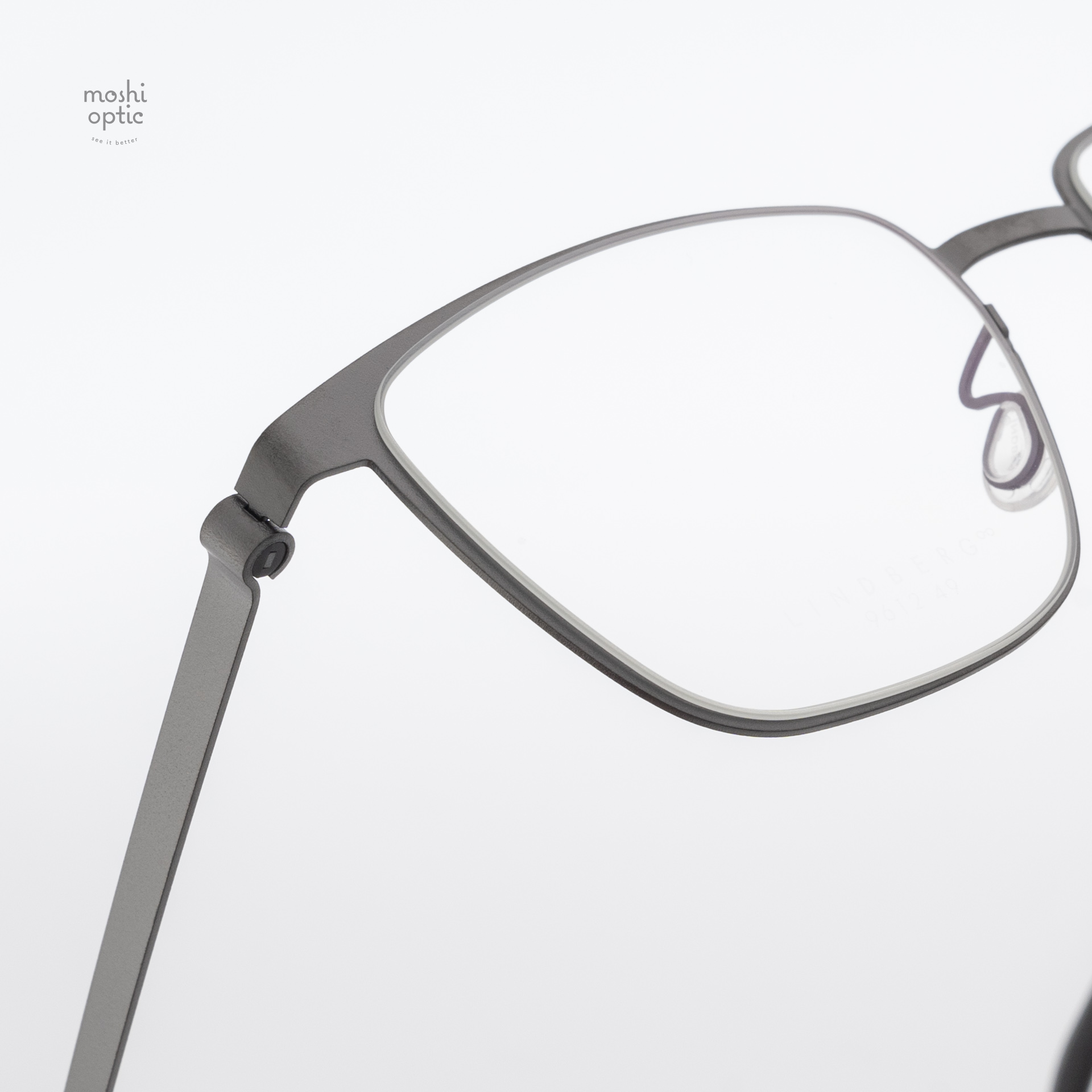แว่นสายตา Lindberg Strip Titanium 053 15E2B 9612 T207 U9