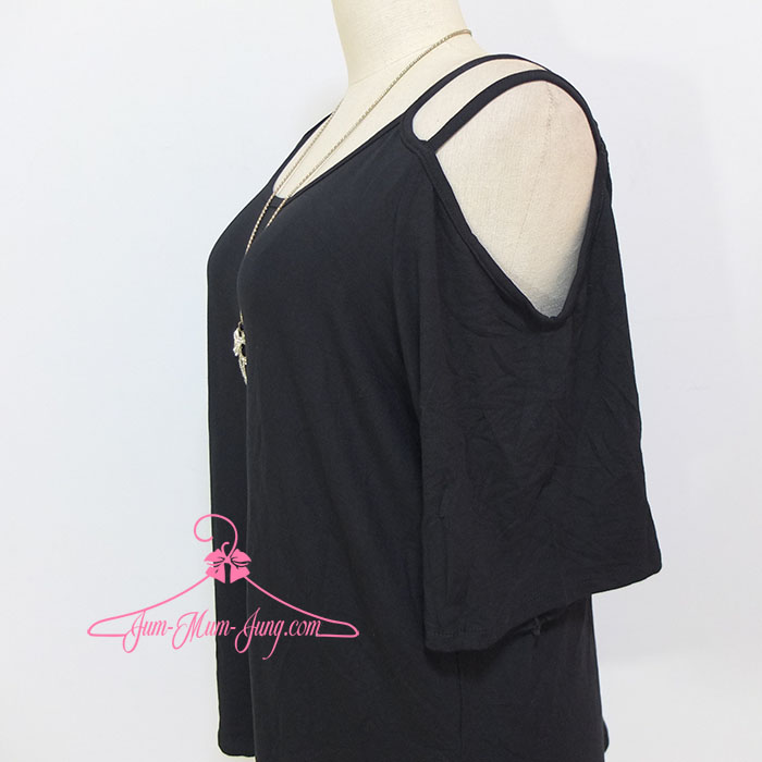 *อก54-56นิ้ว*เสื้อคนอ้วนโชว์ไหล่แต่งสายคู่ผ้ายืดเรย่อนเนื้อดีสีดำ สวยเก๋น่ารักมากๆค่ะ