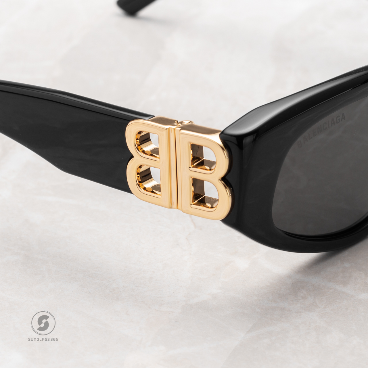 แว่นกันแดด Balenciaga Dynasty D-Frame BB0095S 001