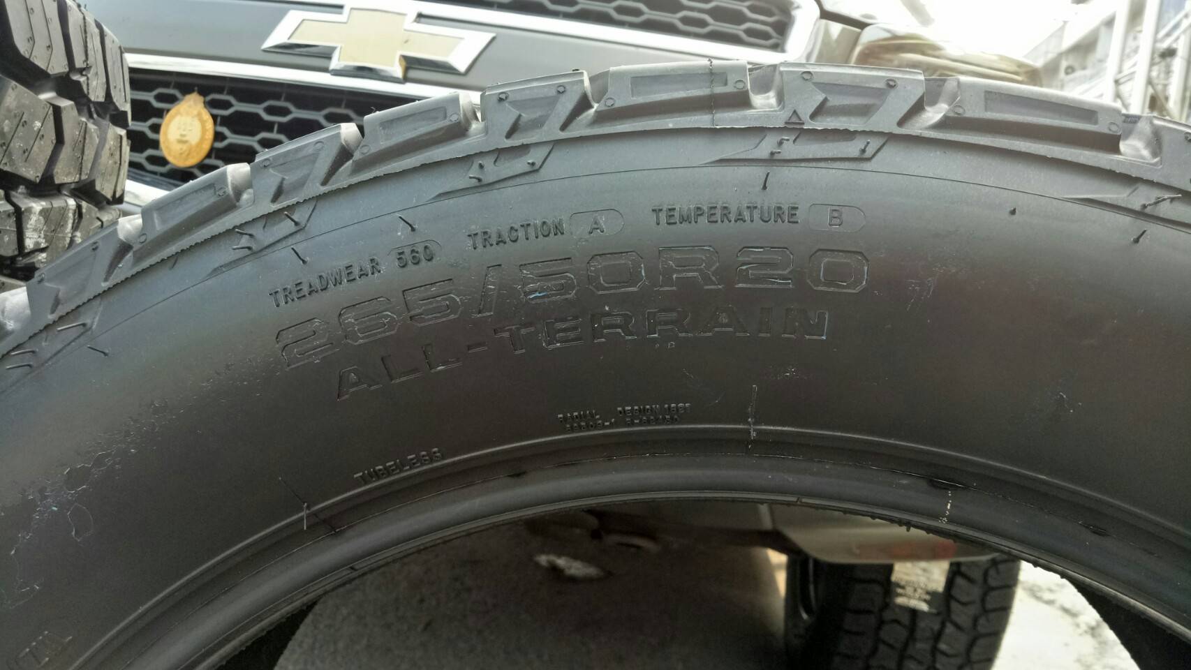 MICKEY THOMPSON DEEGAN 38 AT 265/50R20