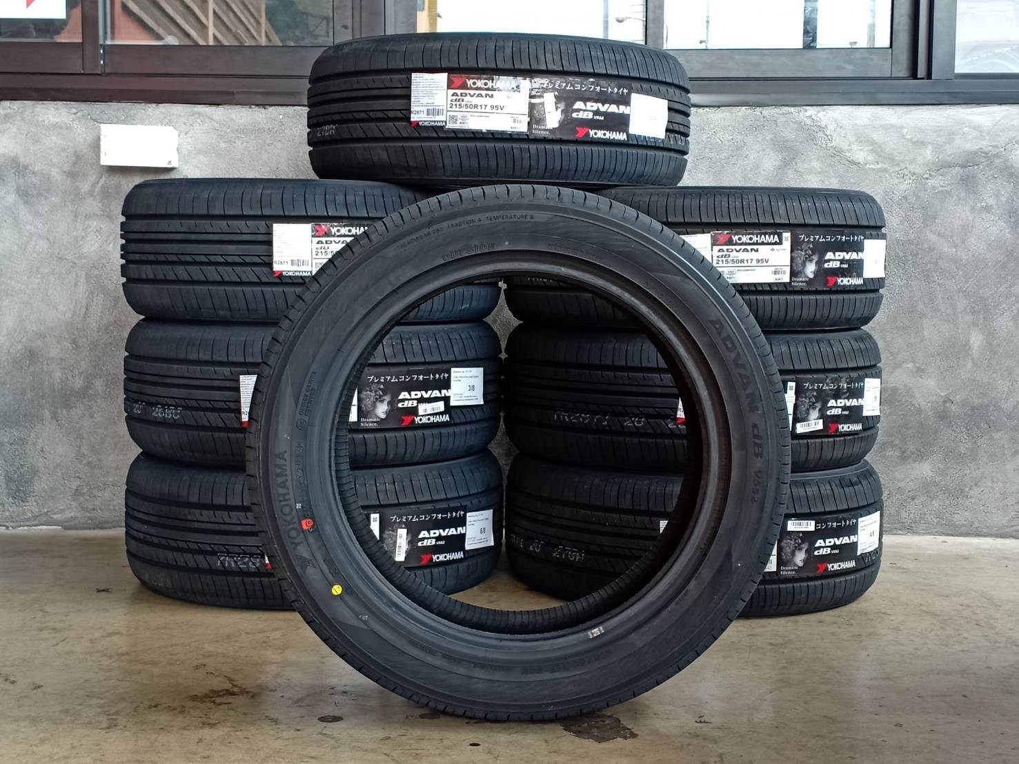 YOKOHAMA V552 215/50-17 ปี19 ซื้อ4เส้น รับส่วนลด1000 บาท